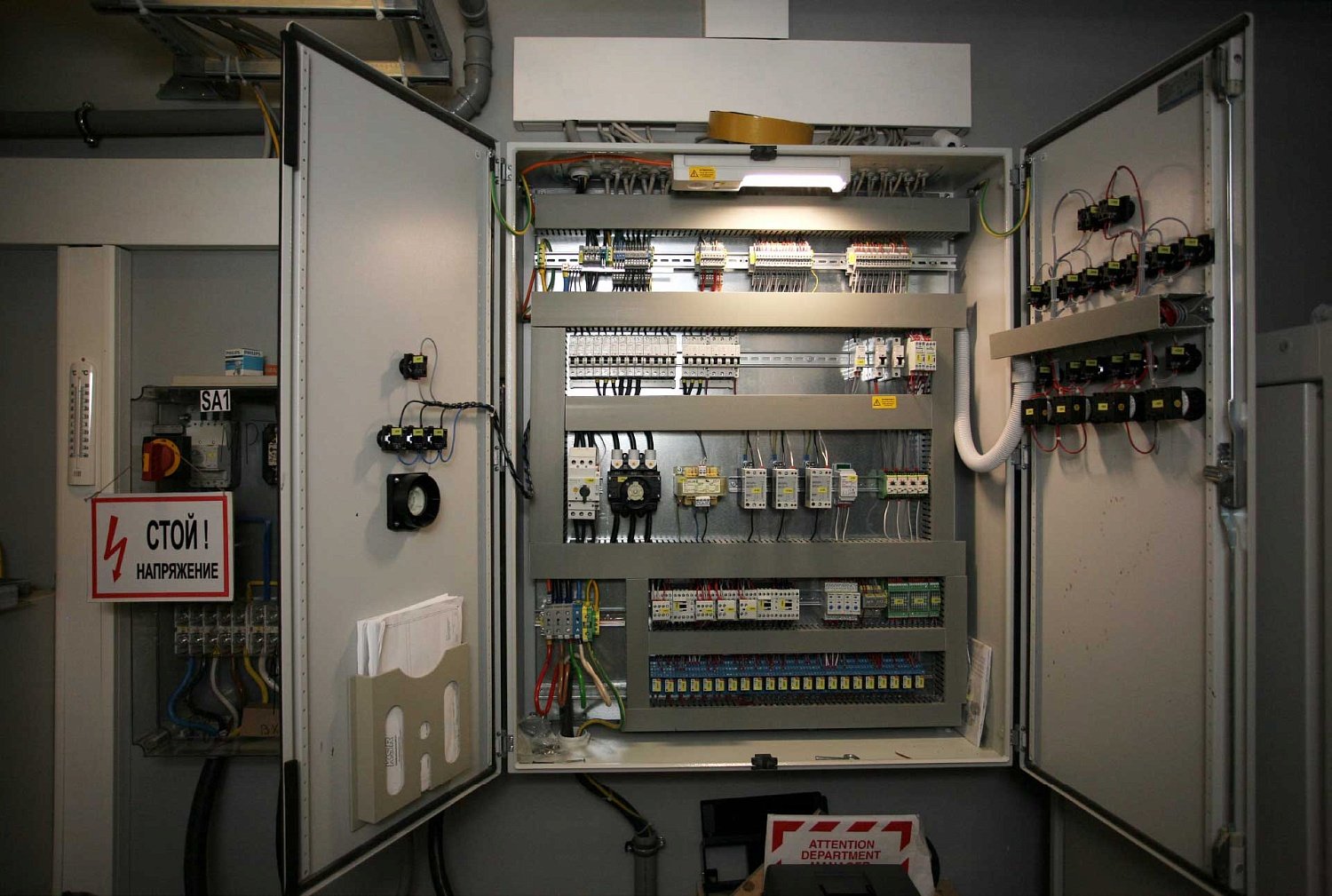 Шкаф автоматики для МРТ.