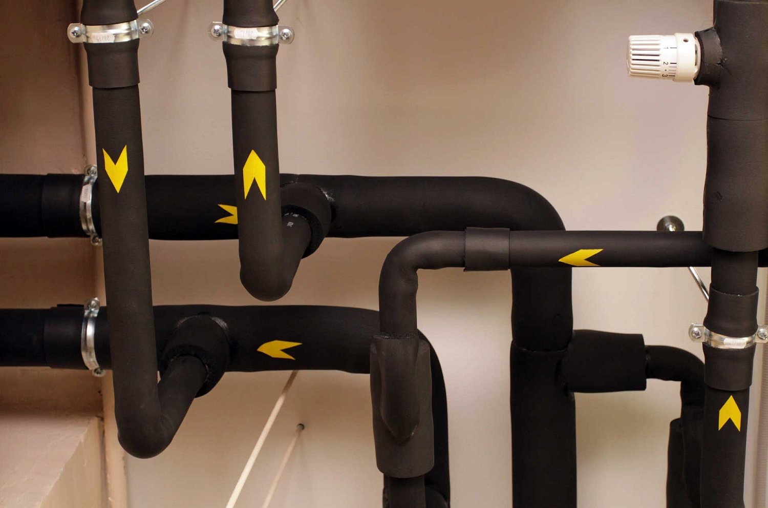 Трубопровод в системе охлаждения МРТ